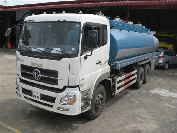 Xe xitec chở xăng dầu Dongfeng 25 m3 nhập khẩu